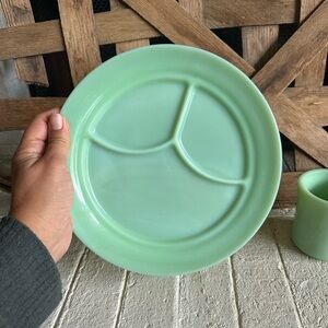 LOT OF 2 VINTAGE FIRE-KING JADEITE GREEN OVEN WARE RESTAURANT TRI DIVIDED PLATE